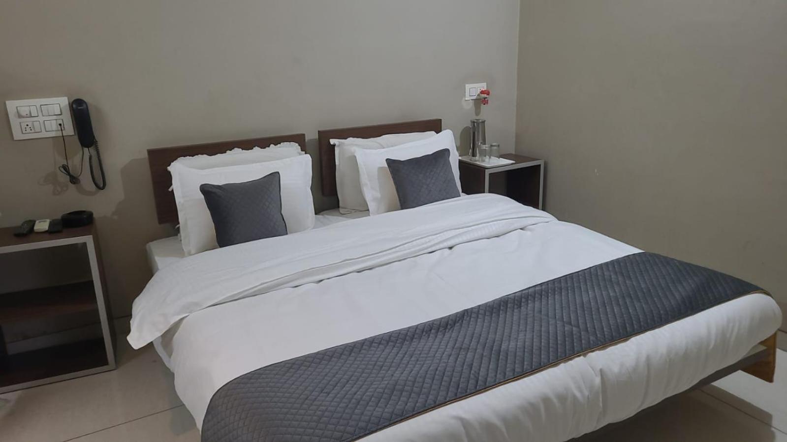 Hotel Indrani Chittorgarh Luaran gambar